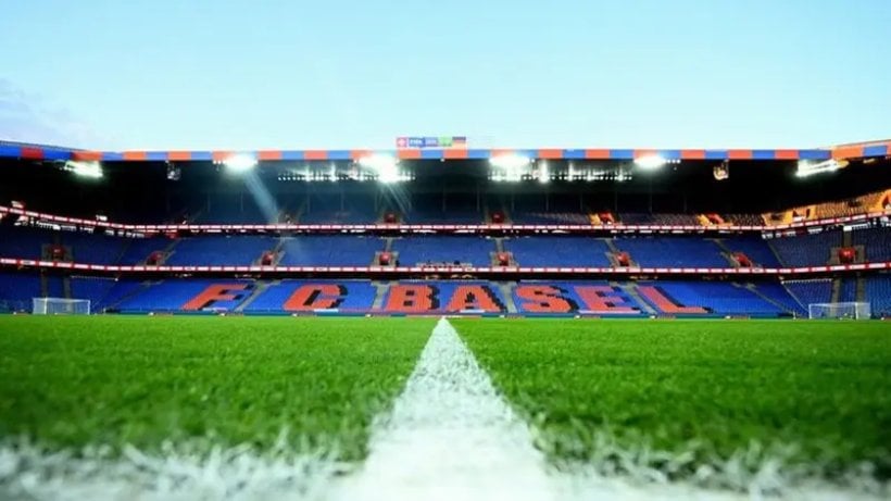 حريق مدمر في ملعب بازل يؤجل مباراته أمام ثون بالدوري السويسري